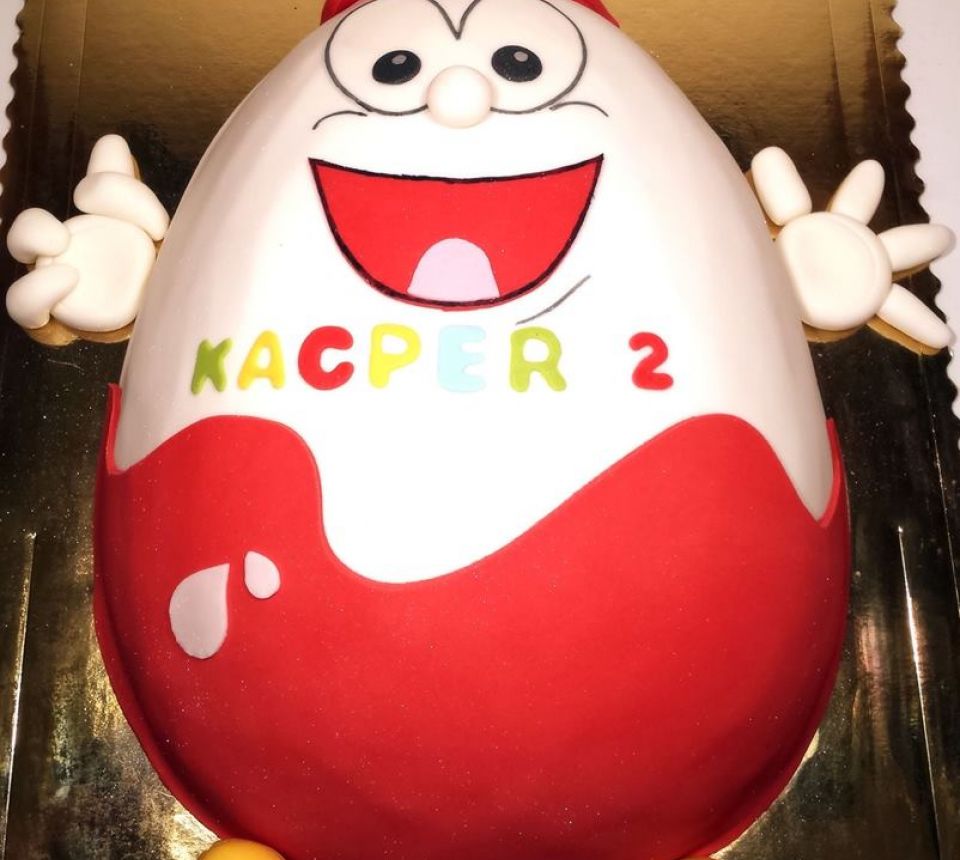 979